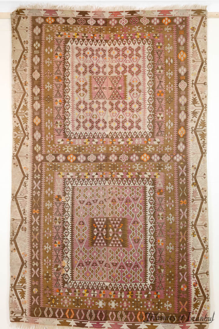 Vintage rug - Treasures Of istanbul